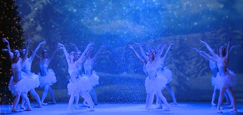 LO SCHIACCIANOCI: Balletto di Danza Contemporanea, coreografie originali di Paola Jeni